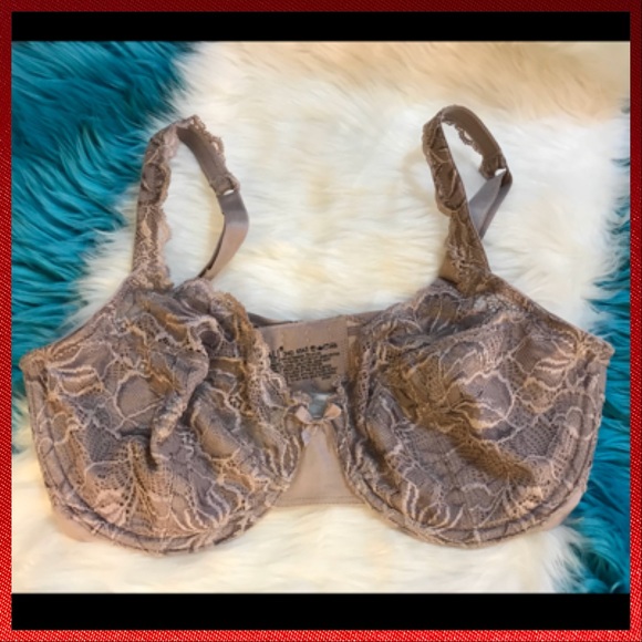 Bali Other - Supportive & Pretty Bali 34D Lacy Underwire Bra